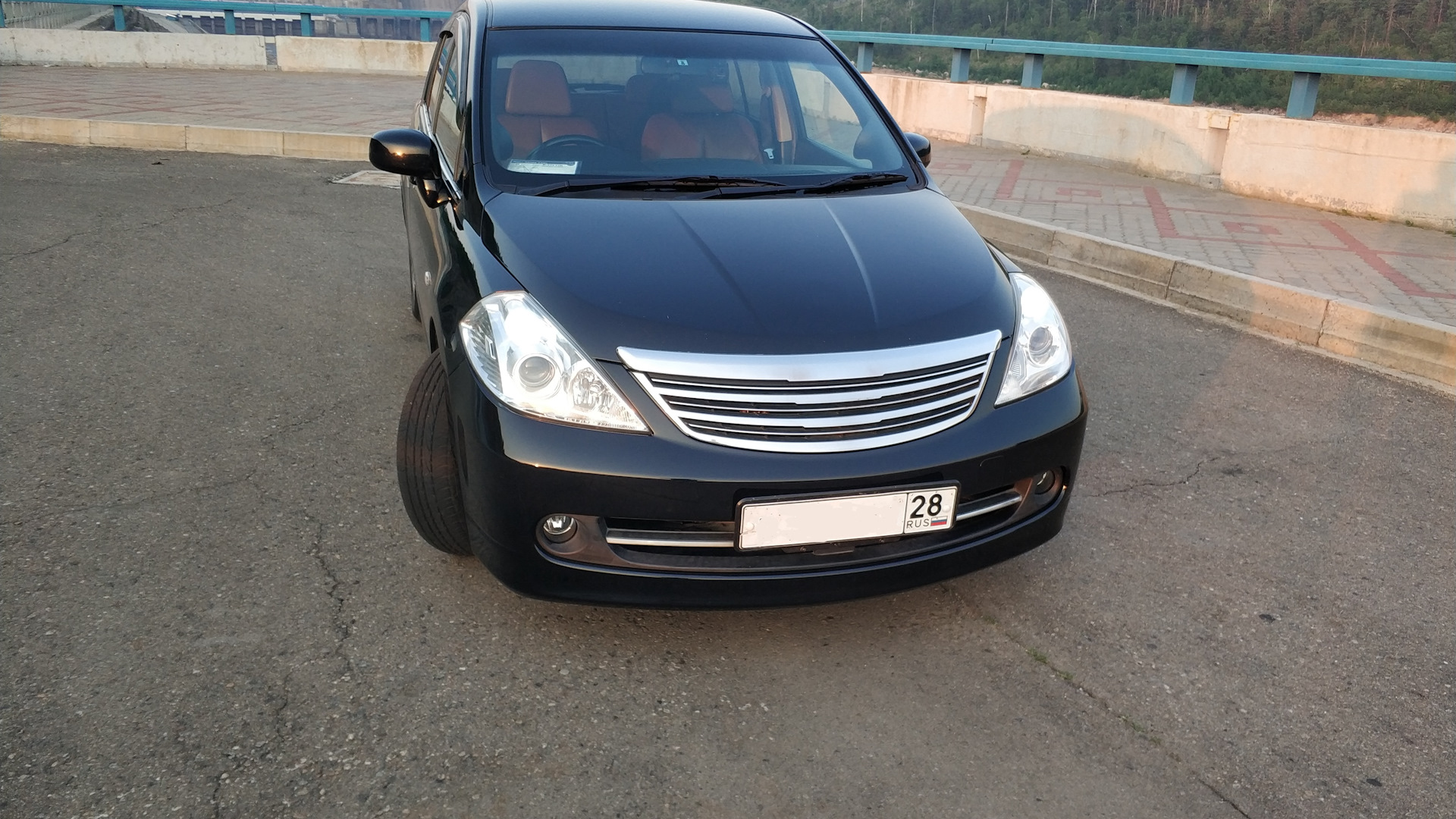 Nissan Tiida (1G) 1.5 бензиновый 2006 | Music Axis на DRIVE2