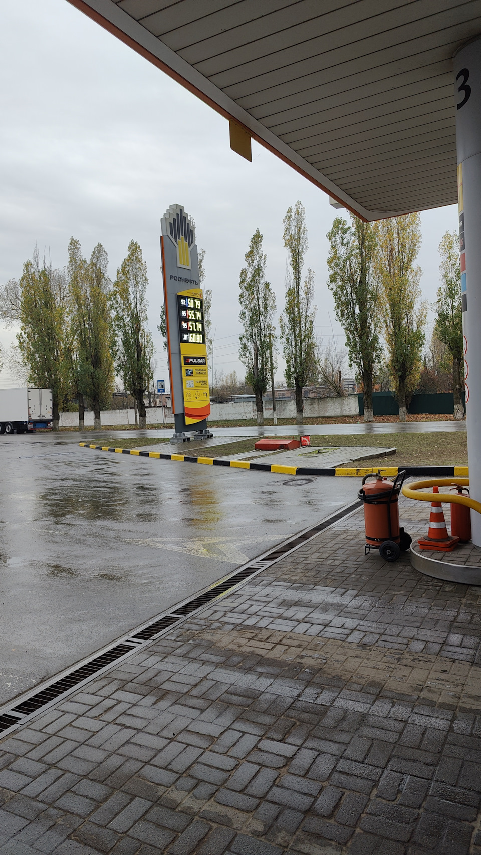 Расход топлива. УАЗ Патриот экономичнее Toyota Corolla и Renault Duster ...