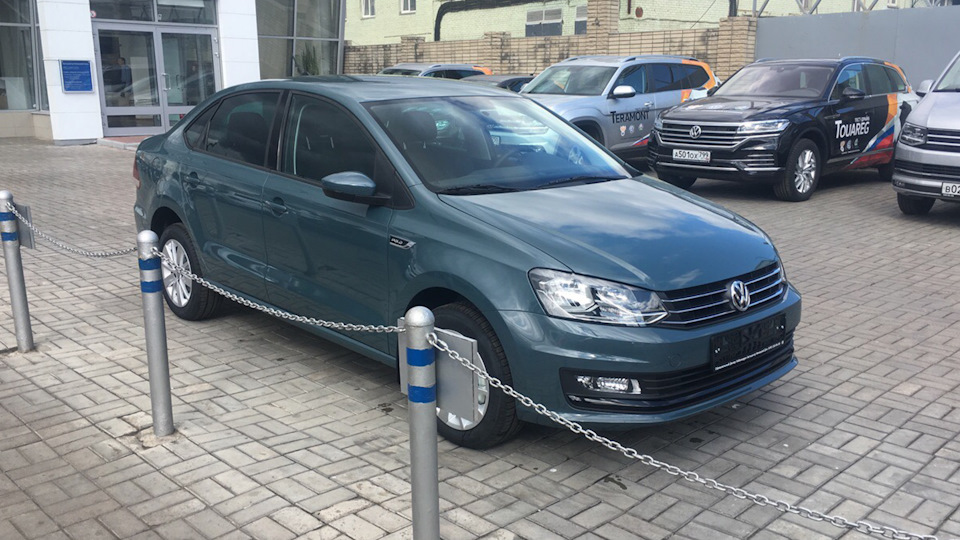 Volkswagen Polo Sedan