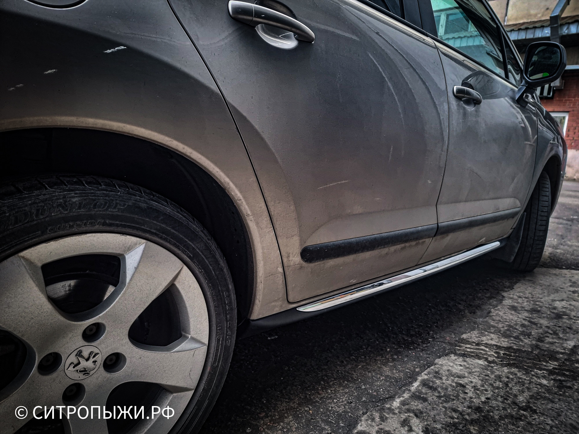Замена молдинга правого порога × Коврики × Накладки на пороги — Peugeot ...