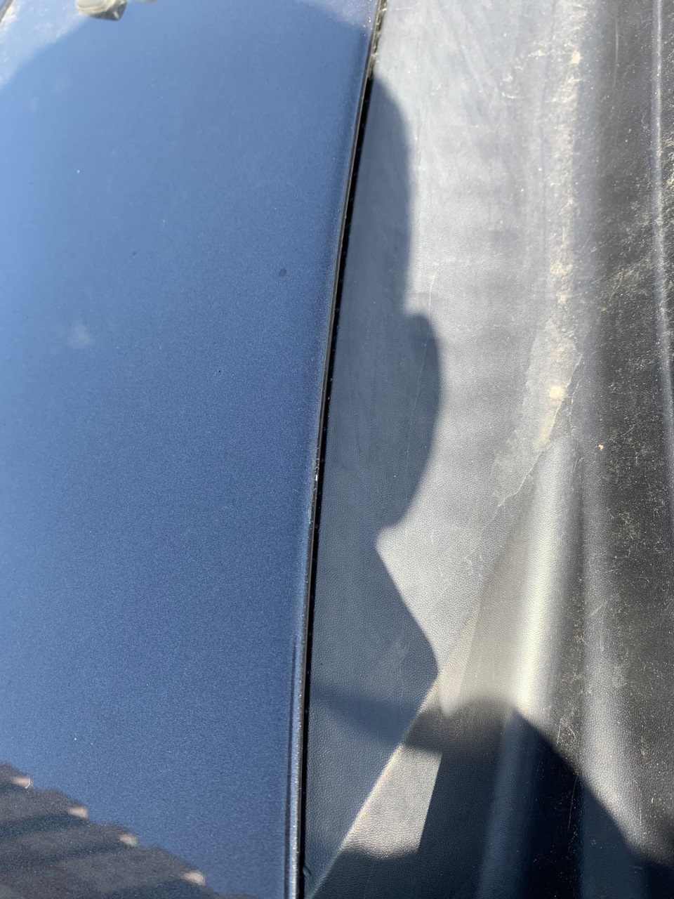 Покраска поводков дворников — Subaru Forester (SG), 2,5 л., 2007 года ...