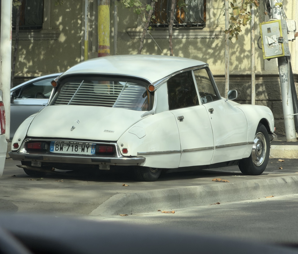 Тоже замечен в Грузии. Редкость! — Porsche Panamera (2G) 971