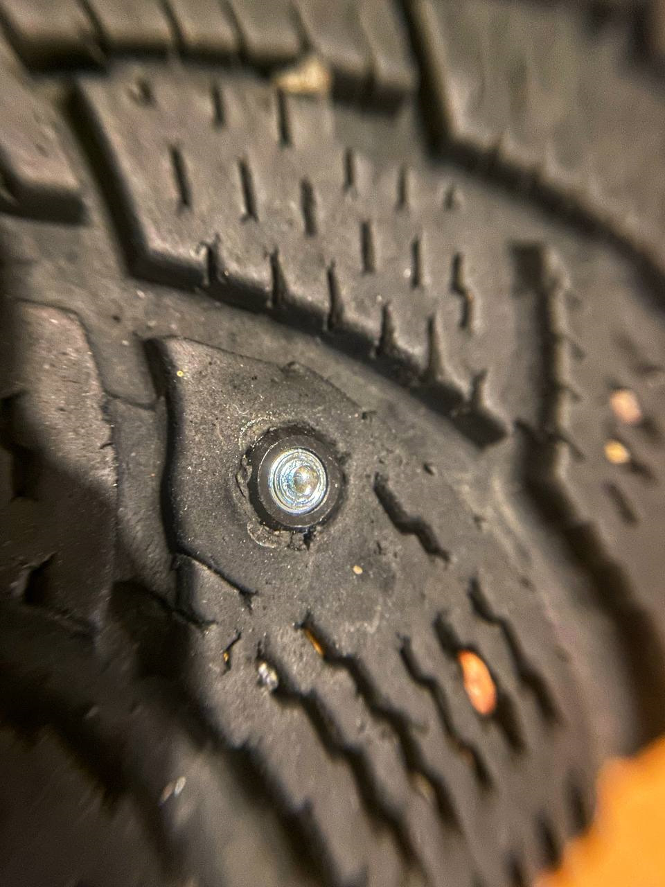 . — Renault Logan (2G)