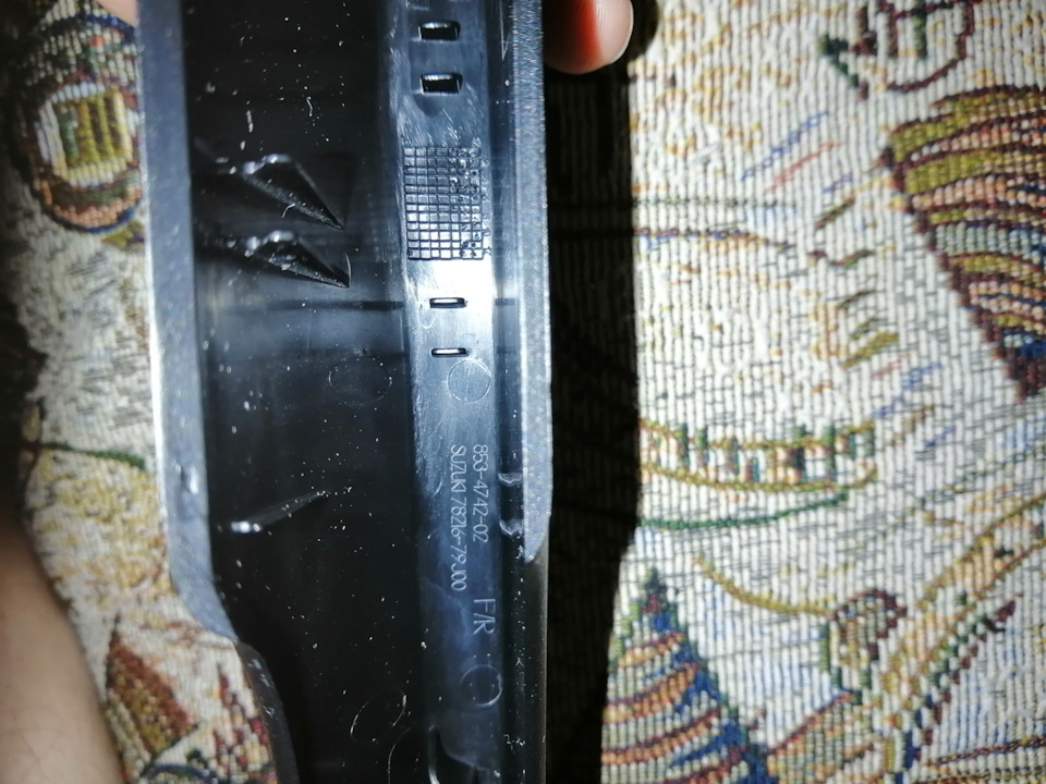 Заглушка рейлинга ч2 — Suzuki SX4 (1G), 1,6 л, 2011 года | поломка | DRIVE2