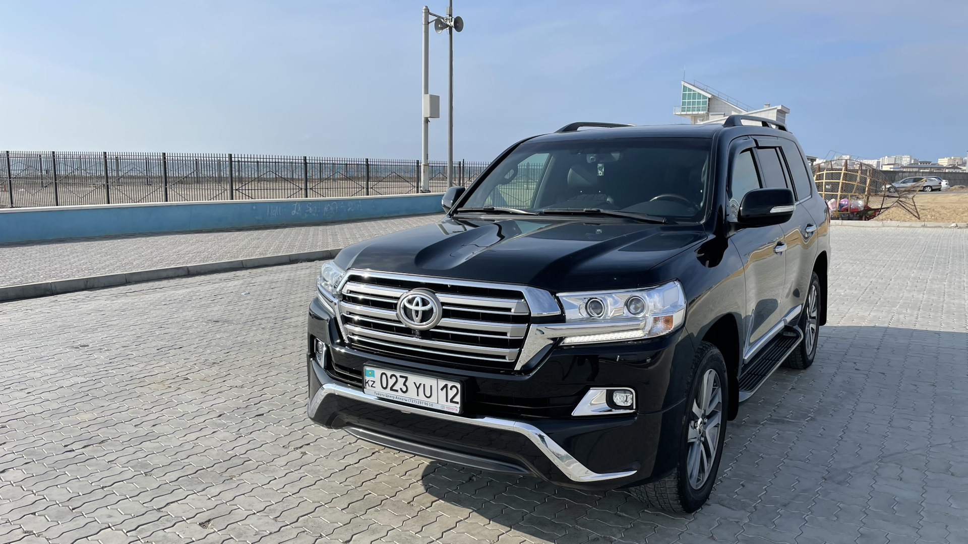Курзак. Курзак. Машина toyota landcruiser. Toyota land cruiser 200. Toyota land cruiser prado 200.