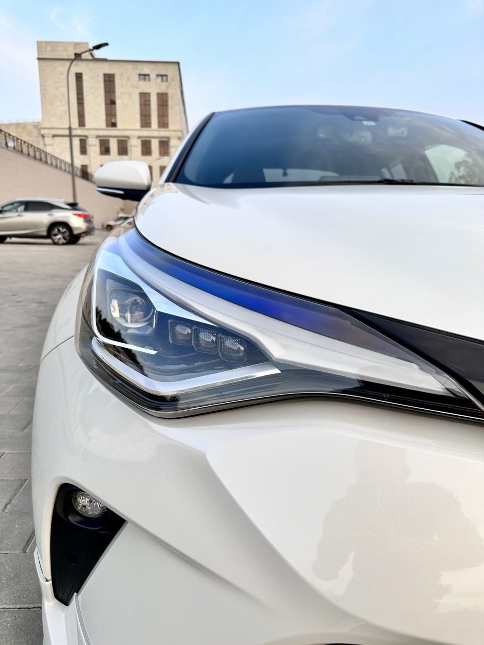 Продам красавицу в хорошие руки — Toyota C-HR, 1,2 л, 2019 года | продажа  машины | DRIVE2