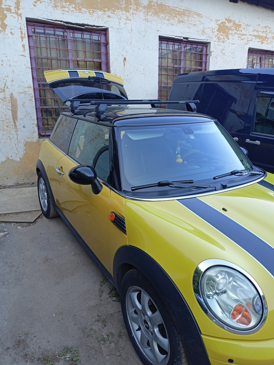 Багажник на крышу Mini R56 — MINI Cooper Mk II, 1,6 л, 2008 года ...
