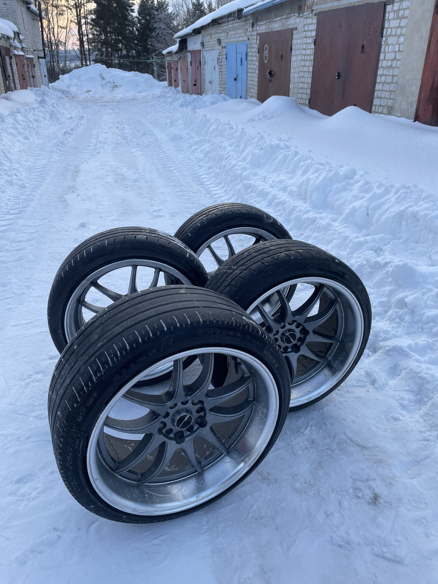 Disk caching works. Веб сервер. Disk caching works. Из чего состоит dns сервер. Hard disk ul unui processor.