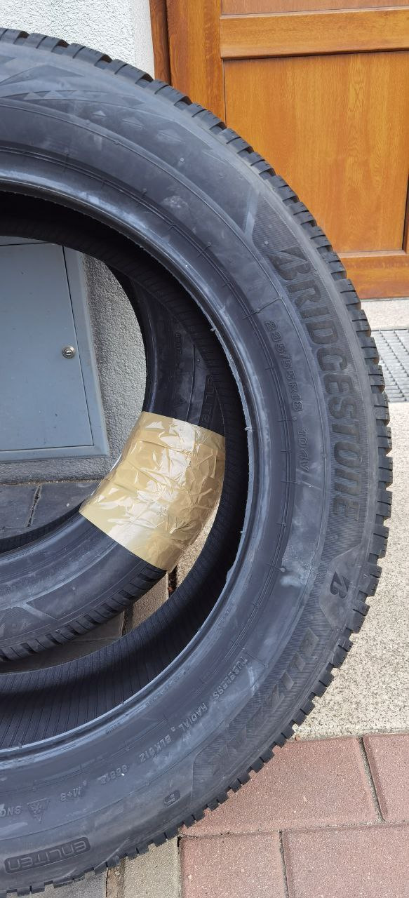 Bridgestone Blizzak 6 235/55R18 104V — Citroen C5 Aircross. Found on photo: Bridgestone Blizzak 6 235/55R18