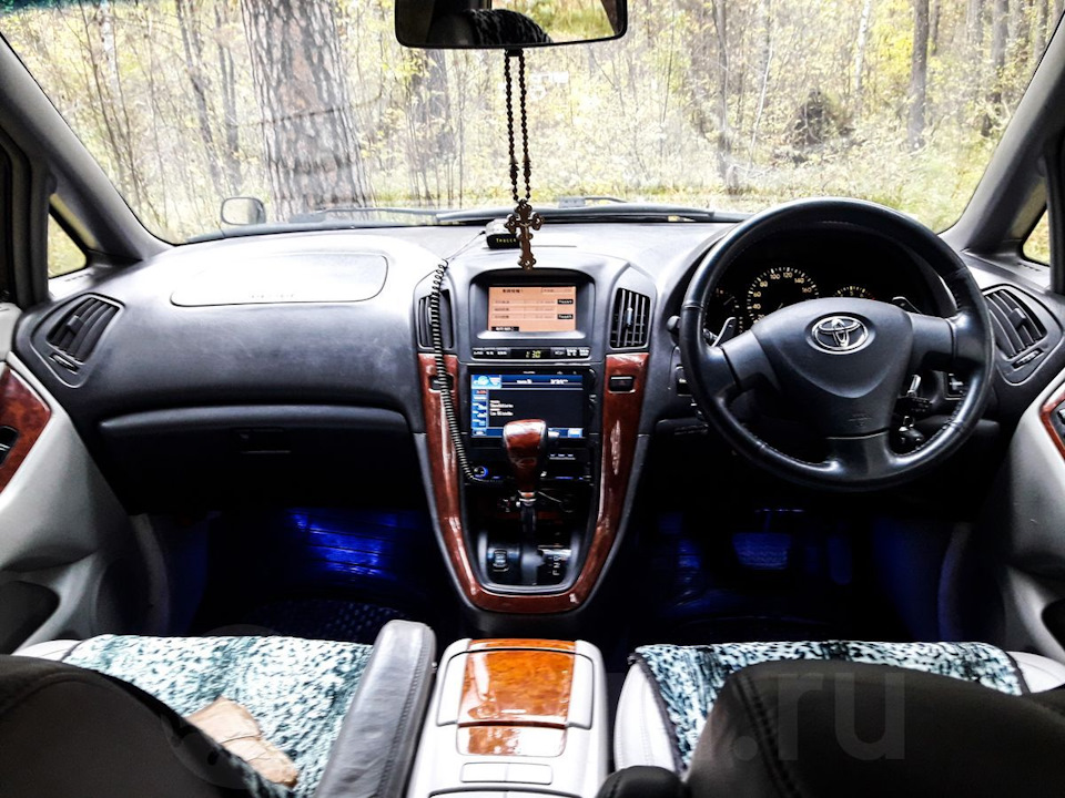Фото в бортжурнале Toyota Harrier (1G)
