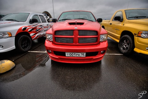 Dodge charger 1971 года gtx. Додж спб. Додж рам с бомбой в кузове в кемерово. Dodge charger 2006. Додж челленджер.