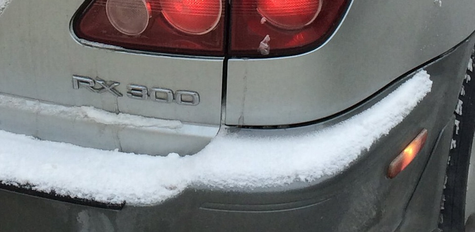 10. Замена ламп-габаритов в заднем бампере — Lexus RX (1G), 3 л, 1999 ...