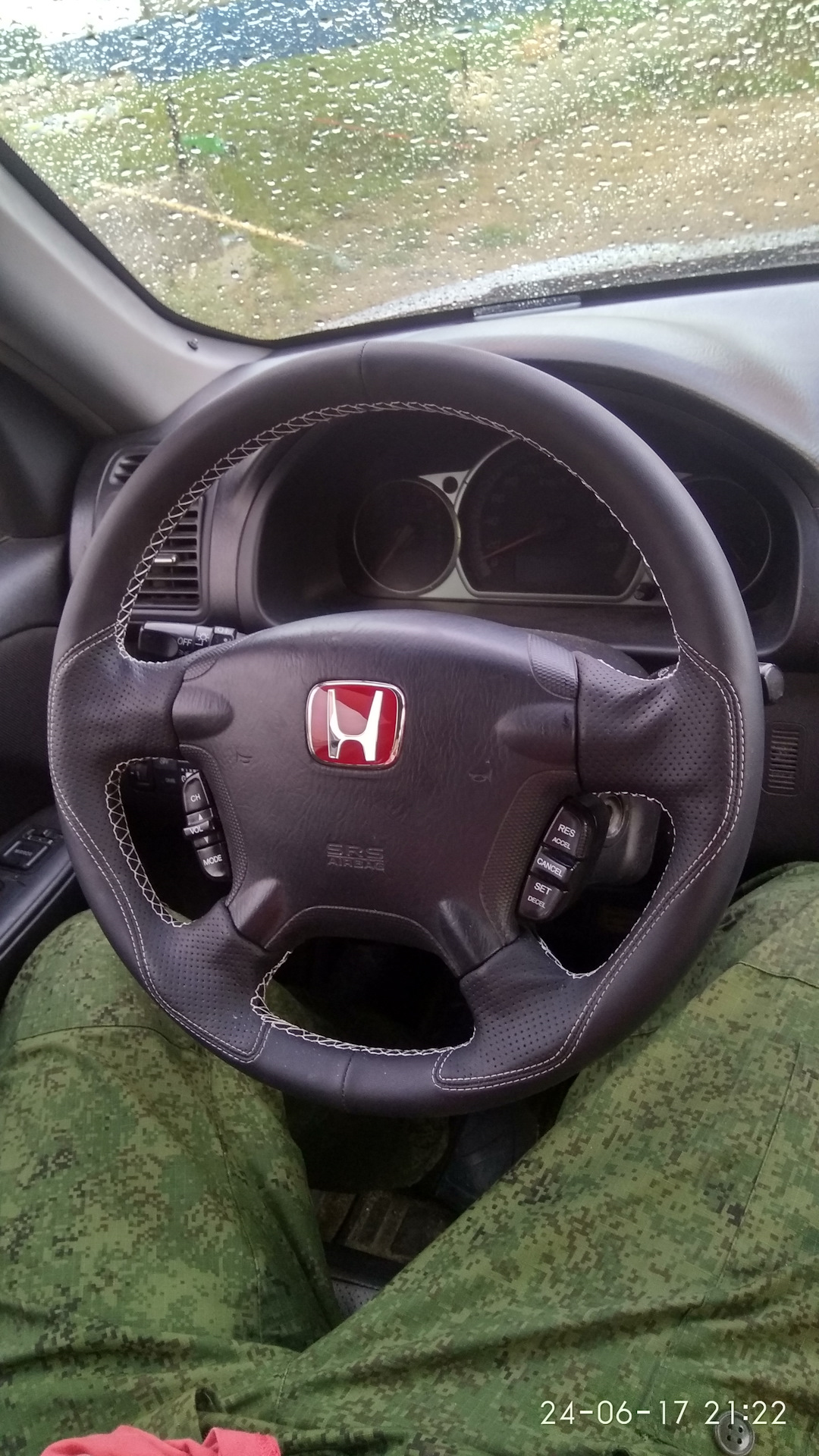 Оплетка на руль — Honda CR-V (RD4/RD5/RD6/RD7), 2 л, 2006 года | другое ...