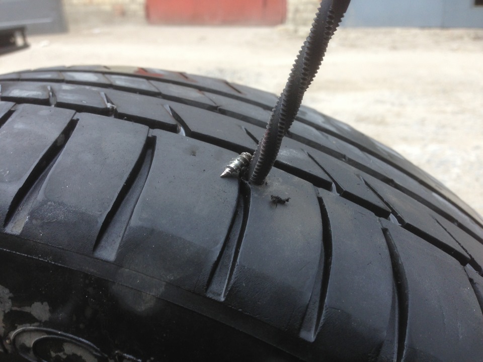 ремонт прокола колеса в полевых условиях — Ford S-Max (1G), 2 л, 2012 ...