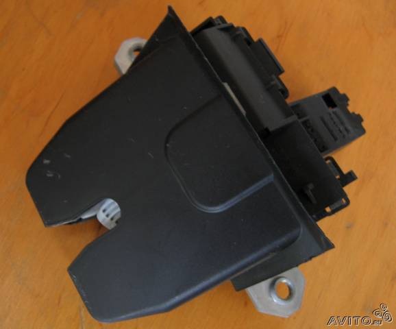 замок багажника ford s-max замок багажника ford s-max