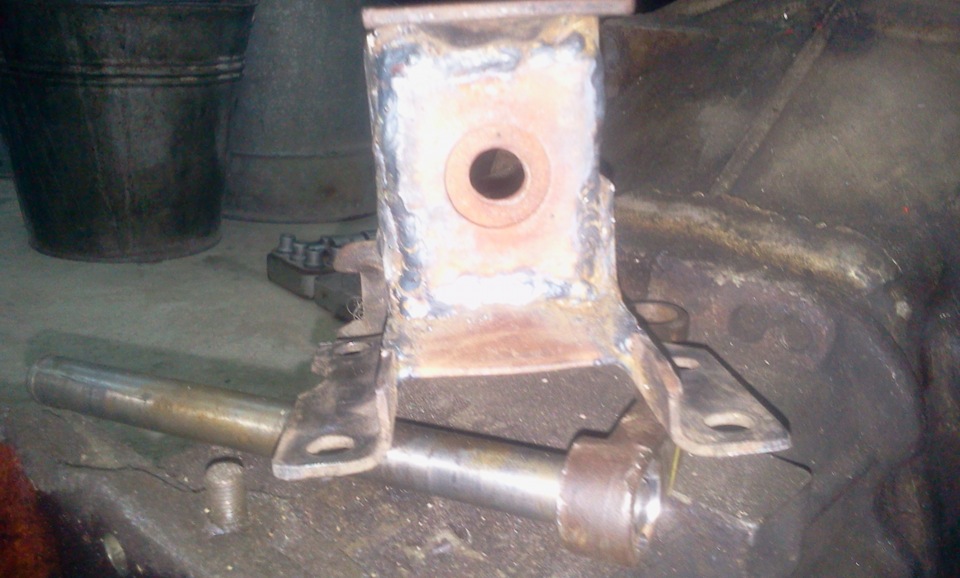 Переделка переднего кронштейна крепления коробки и рычага привода ...