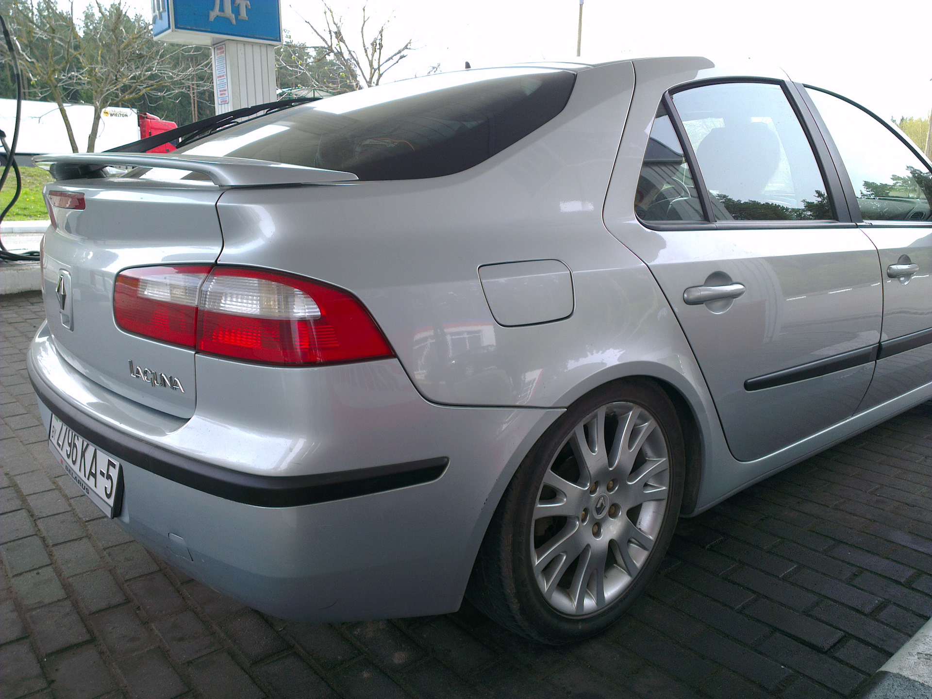 Замена задних пружин — Renault Laguna II, 1,9 л, 2002 года | своими руками  | DRIVE2