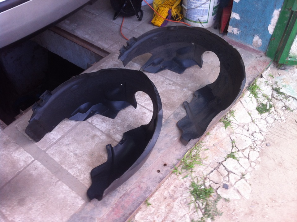 Погоня с прадо или как поменять бампер) — Ford Mondeo III, 1,8 л, 2002 ...