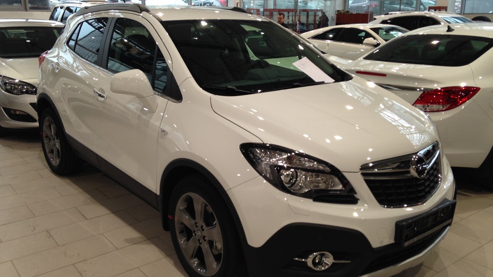 Мокка отзывы. Opel Mokka 2013 Cosmo. Опель Мокка 2015 1.8 автомат Космо. Opel Mokka Cosmo 1.8 Германия. Опель Мокка 1.8 автомат Cosmo.