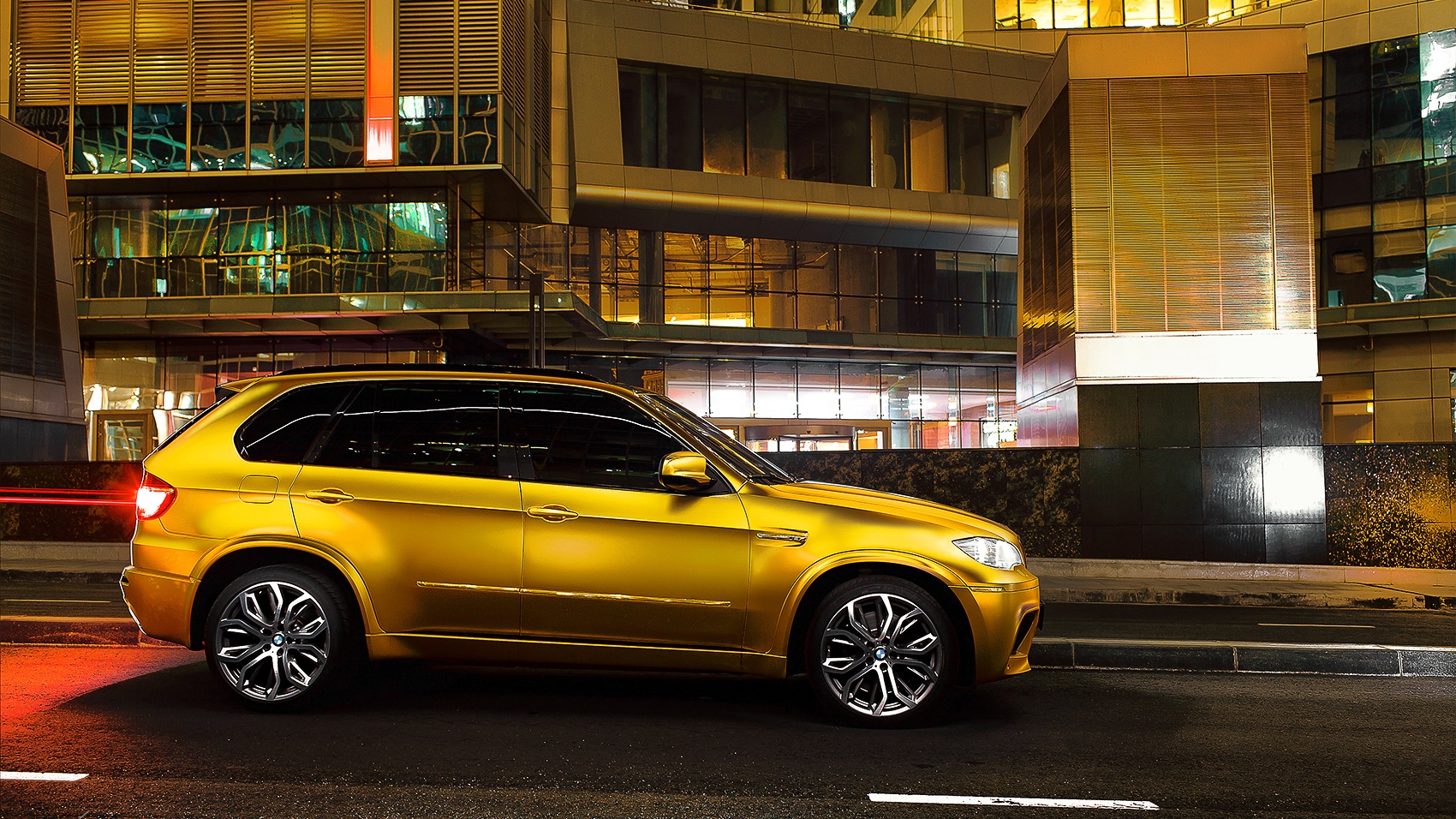 3 x5 x7. БМВ х5м Золотая. BMW x5m Gold. БМВ х5м Давидыча. BMW x5 Давидыча.