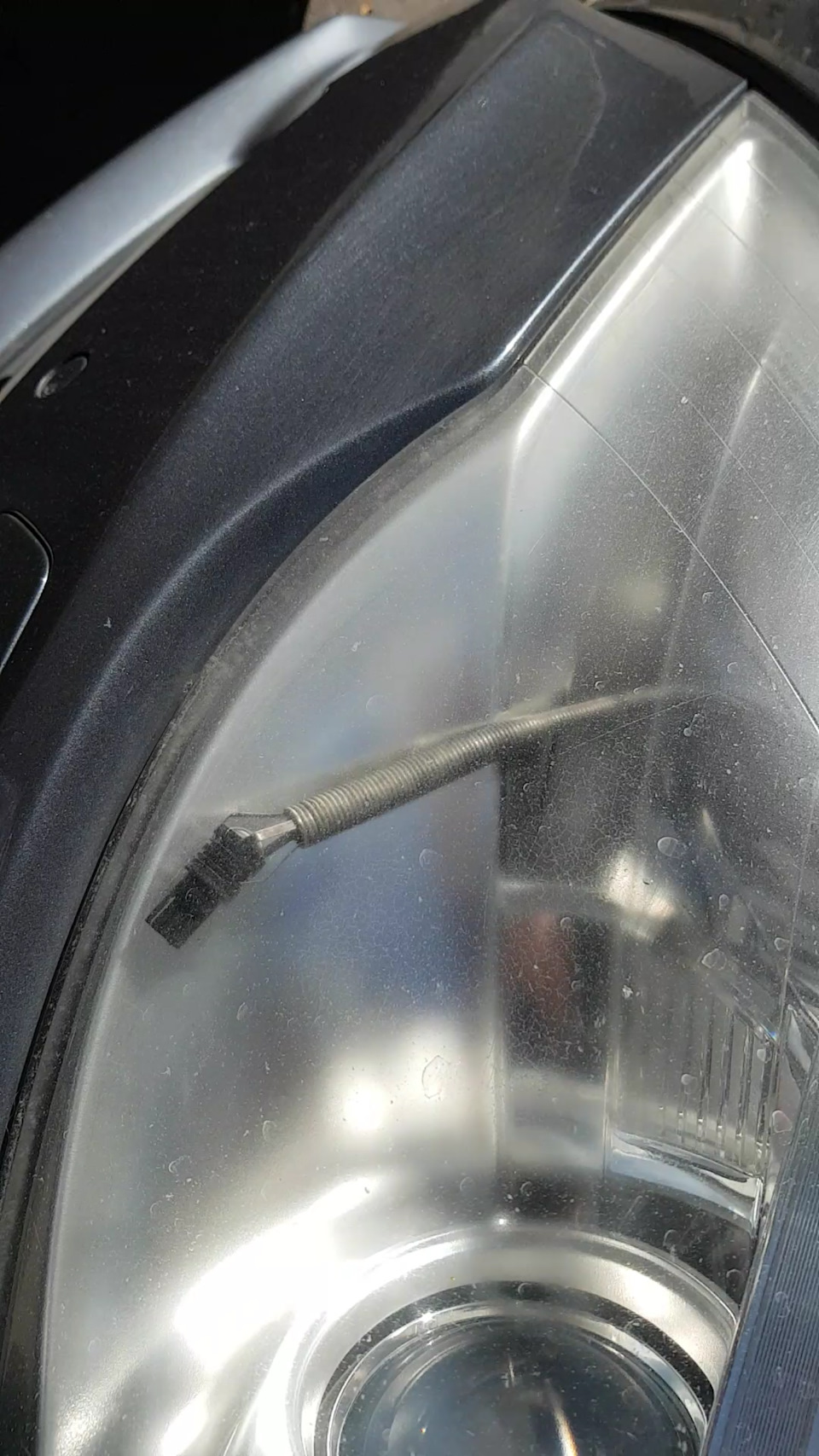 Достаем лампочку из фары… — DRIVE2