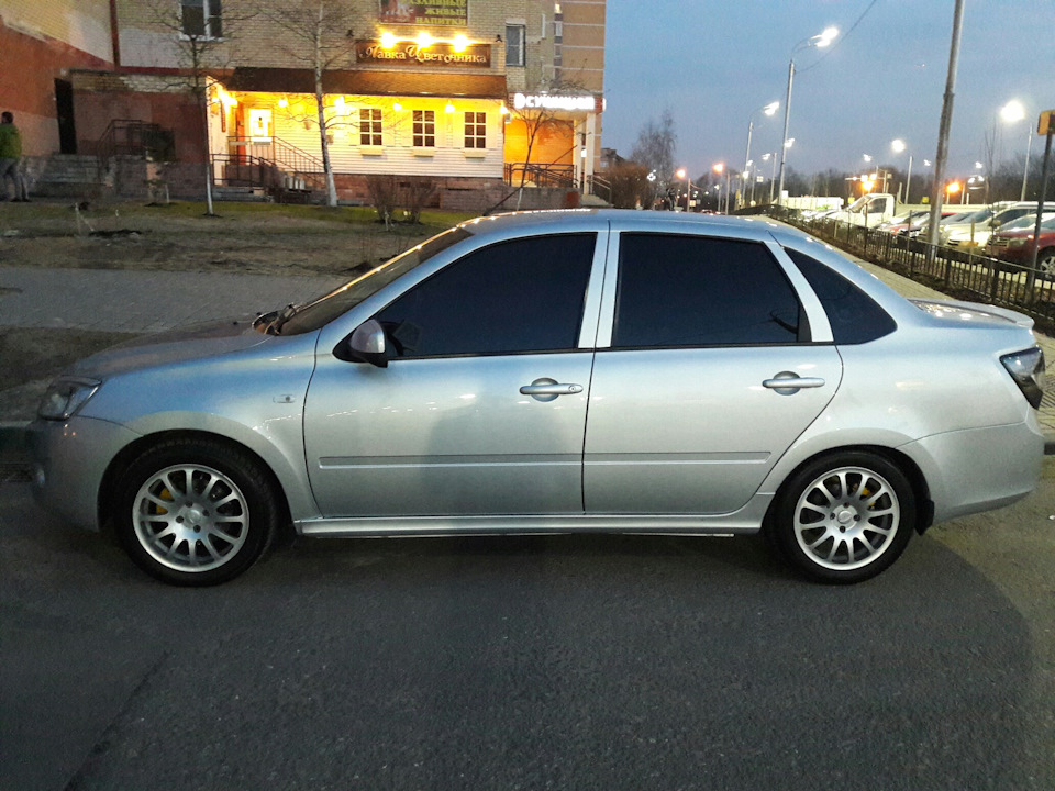 Ручки в цвет кузова — Lada Гранта (1G), 1,6 л, 2013 года | тюнинг | DRIVE2