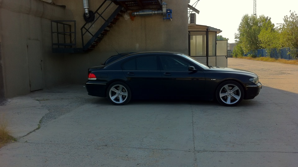 BMW 7 series (E65/E66) 4.4 бензиновый 2004 | глянцевый шедоулайн на DRIVE2