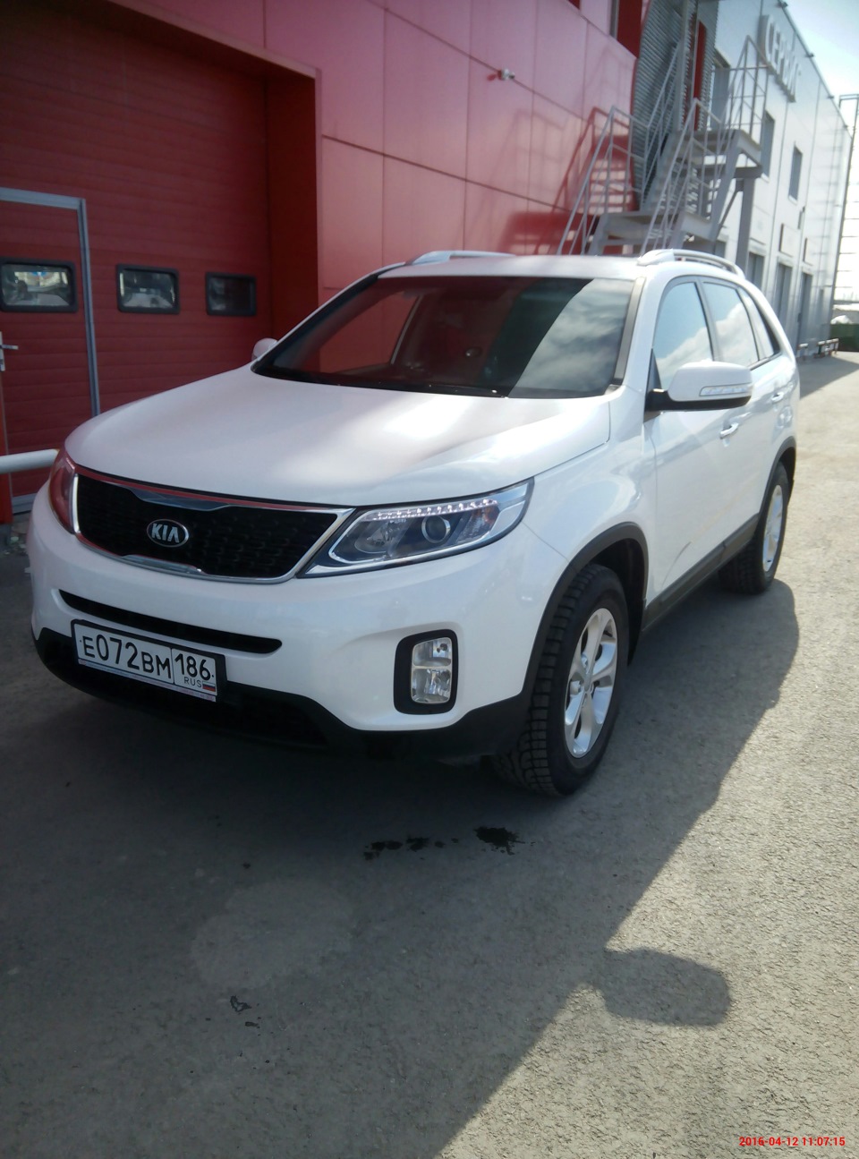 Блястим у Киа-центра — KIA Sorento (2G)