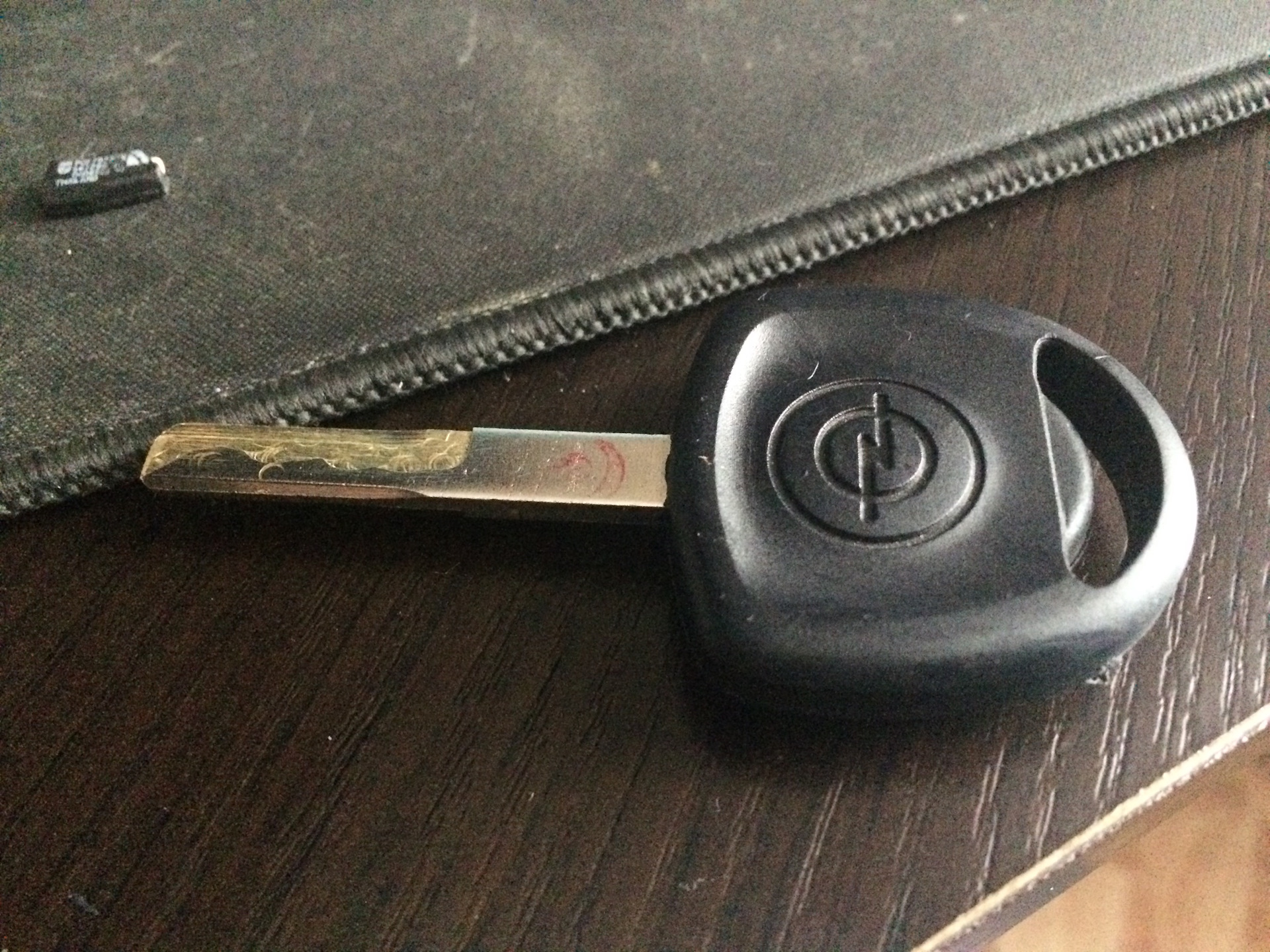 Ключ вектра б. Ключ зажигания Опель Вектра с. Opel Vectra b выкидной ключ. Ключ Опель Вектра с. Ключ Опель Вектра б.