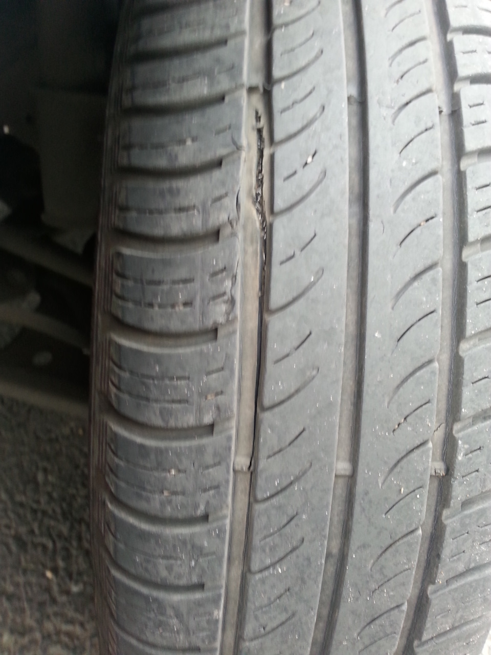 Качество родной резины ((( — Nissan Almera V (G11/15), 1,6 л, 2016 года ...