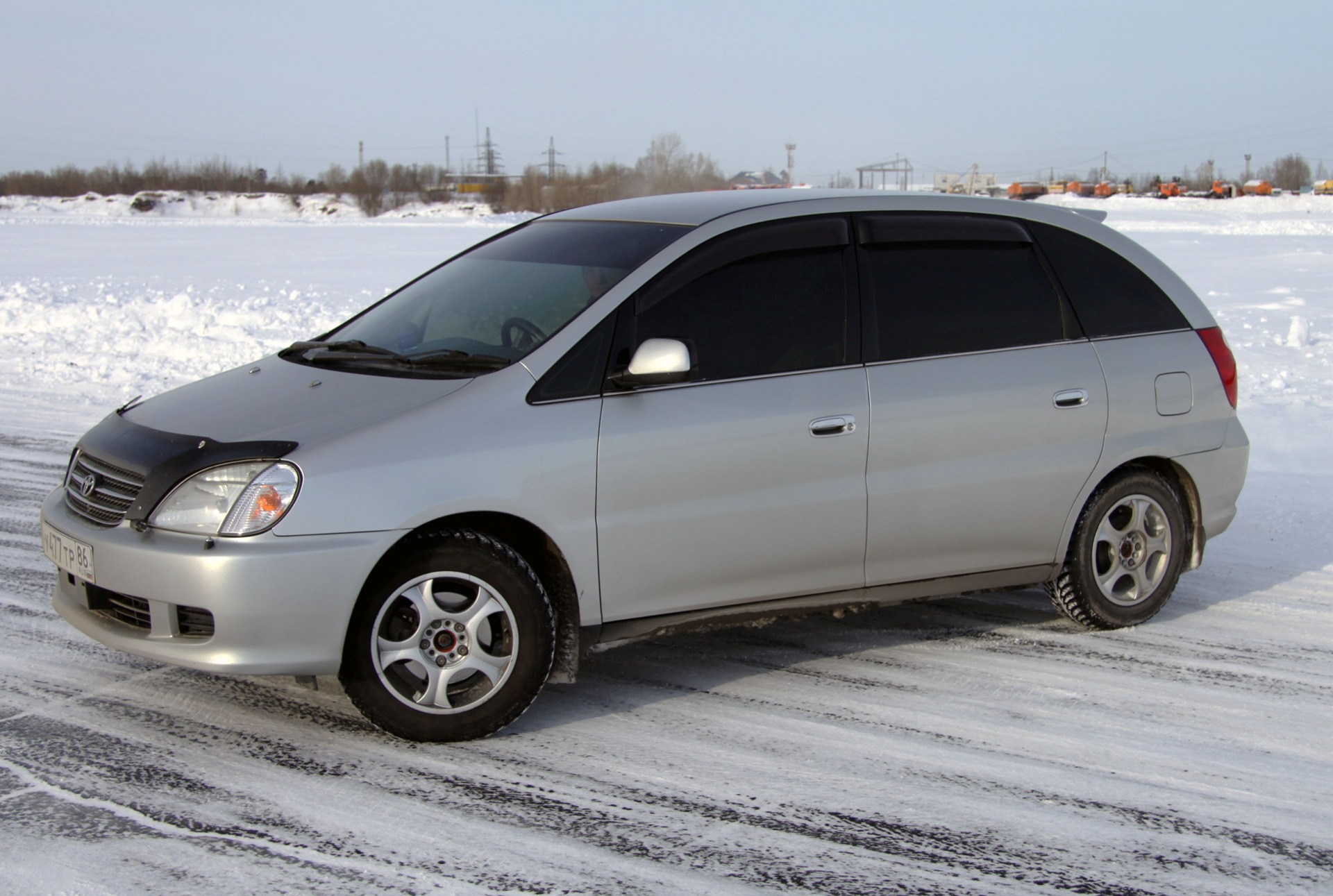 Toyota nadia. Тойота Надия 2005. Автомобиль Надиа Тойота Надия. Тойота Надя 2008.