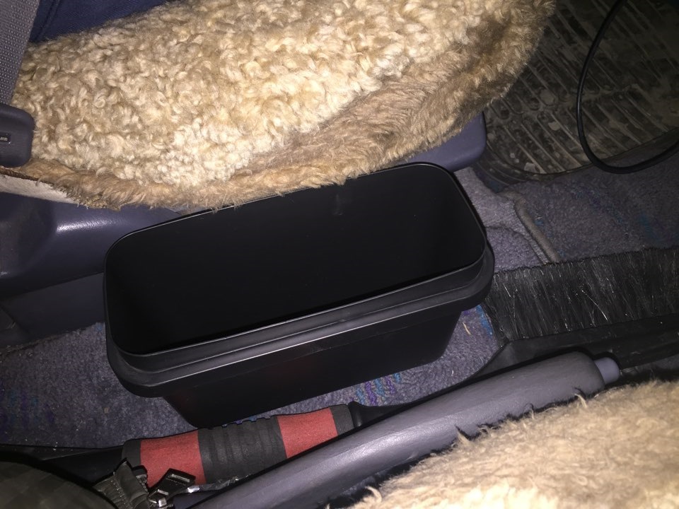 Купил мусорку в машину — Toyota Ipsum (10), 2 л, 1998 года | другое ...