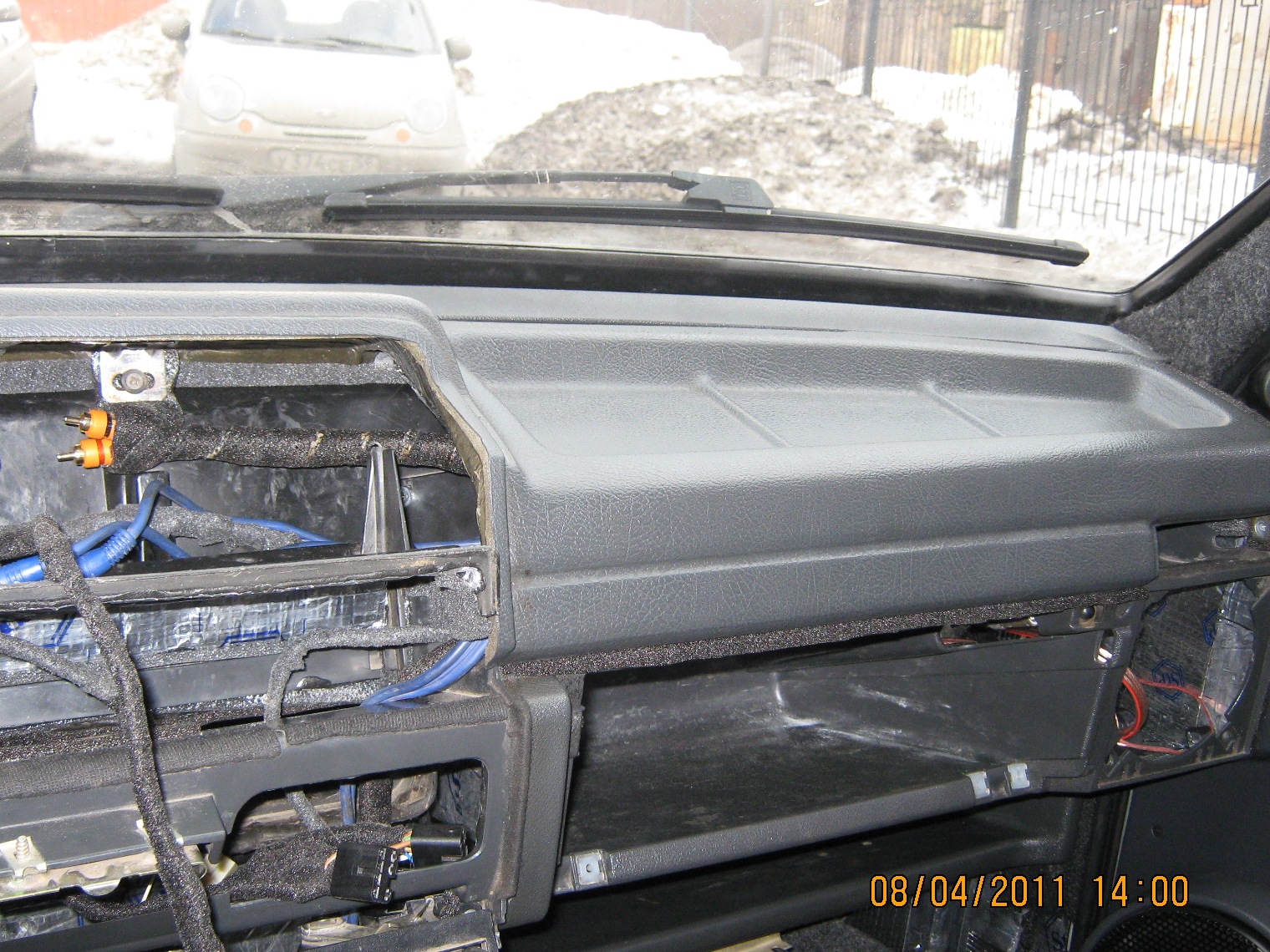 Проклейка панели и подпонельного пространства часть 3 — LADA 21093i, 1 ...