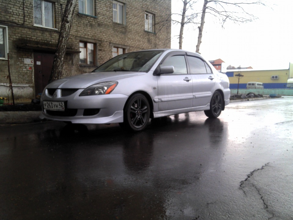 Клиренс на новых пружинах. — Mitsubishi Lancer IX, 2 л, 2004 года ...