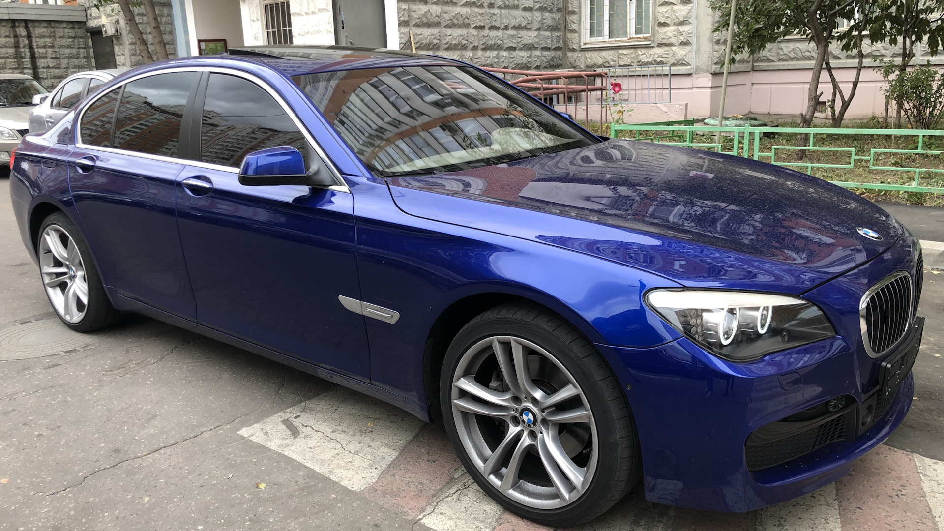 BMW 7 series (F01/02) 3.0 дизельный 2009 | San Marino Blau на DRIVE2