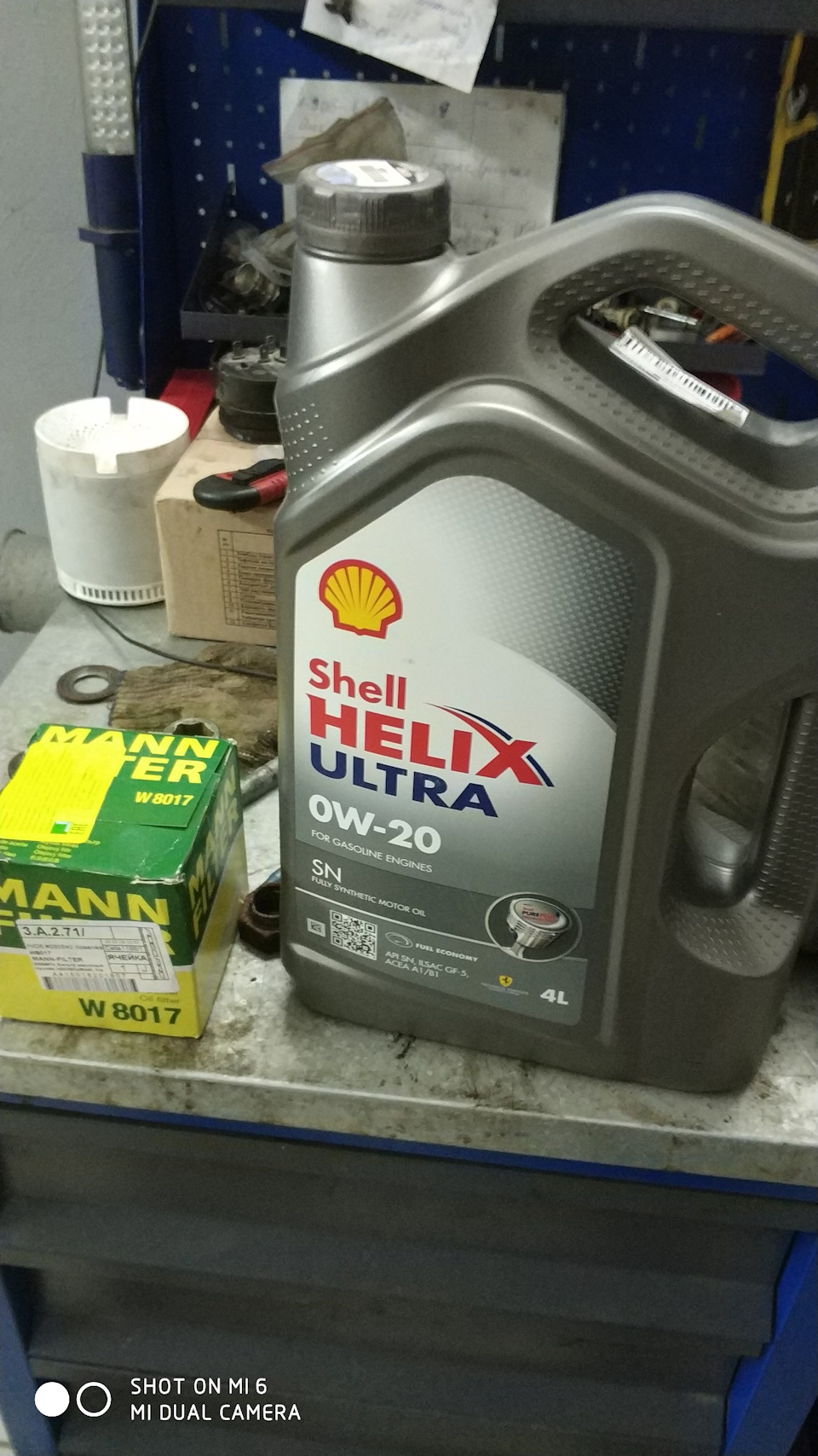 Shell helix ultra 0w 20. Shell Ultra 0w20. Shell Helix Ultra 0w20 SN. Шелл Хеликс ультра плюс допуски. Замена масла Шелл.