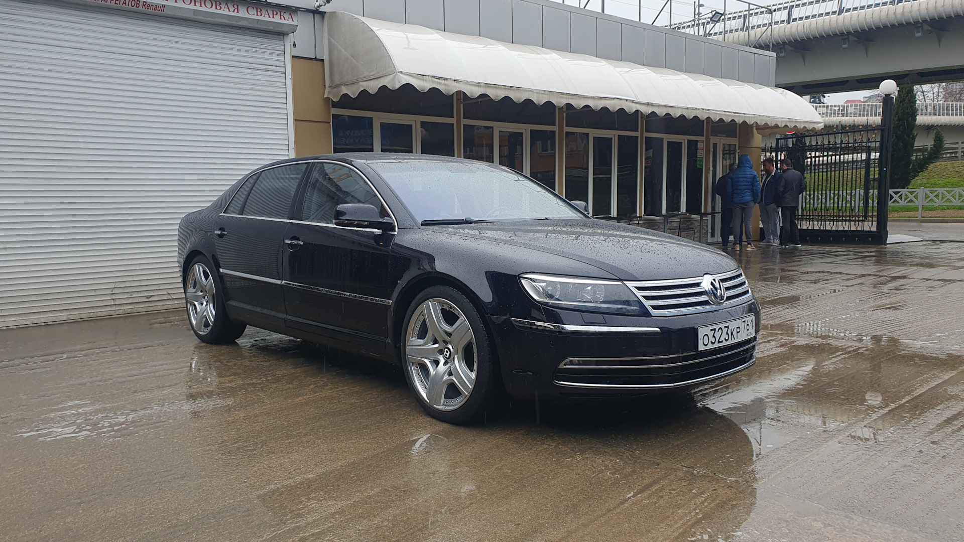 Продажа Volkswagen Phaeton 2013 (бензин, АКПП) — с историей обслуживания —  DRIVE2.RU