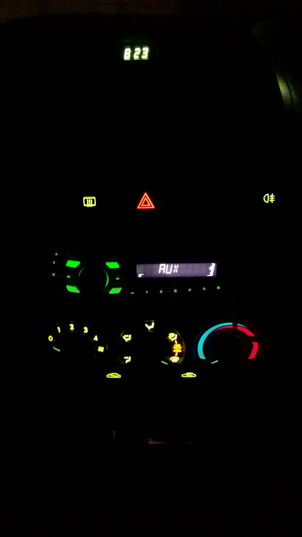 №23_Замена лампочек подсветки отопителя_80 400 км — Hyundai Accent (2G ...