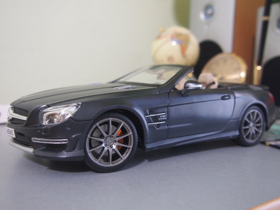 Серый матовый Мерседес sl65 AMG