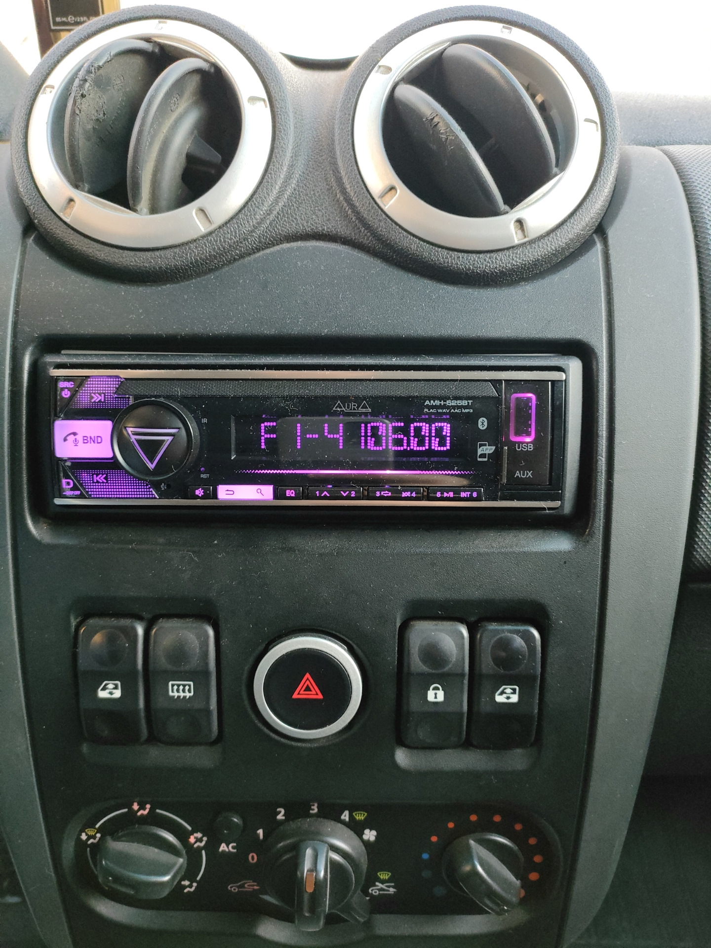 Музыка — Lada Ларгус, 1,6 л, 2012 года | автозвук | DRIVE2