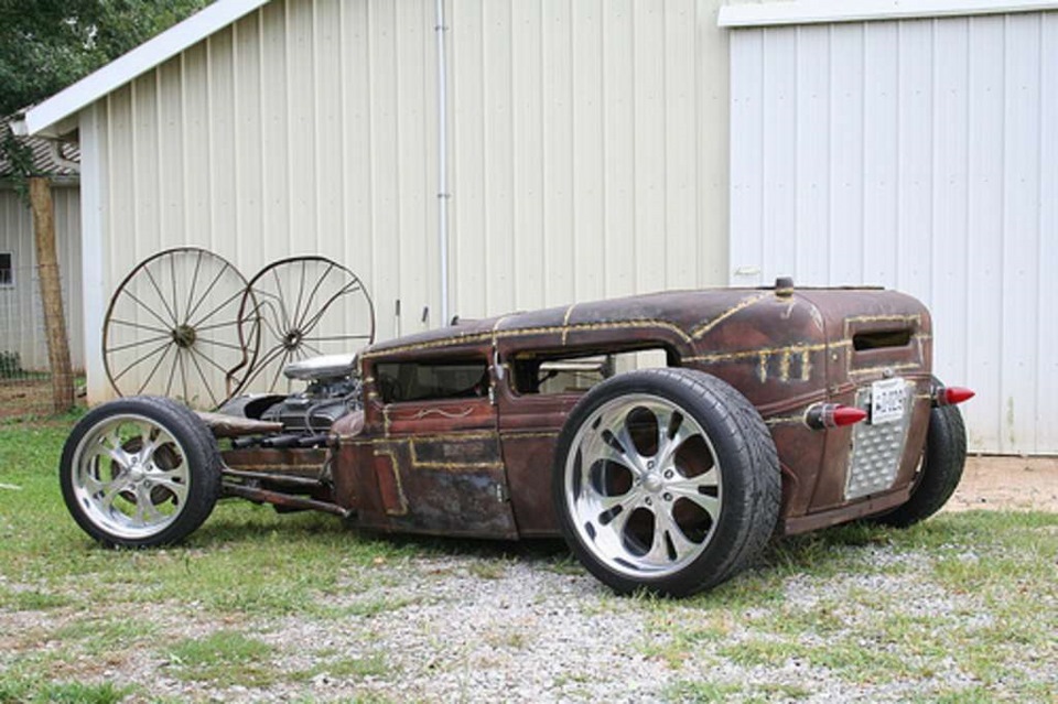 Переделанная старая. Rat Rod ВАЗ. Старые машины самодельные. Ретро самоделки авто. Переделанные старые автомобили.