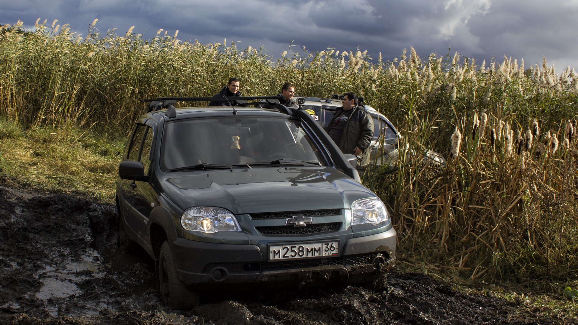 Chevrolet Niva 2016 грязь