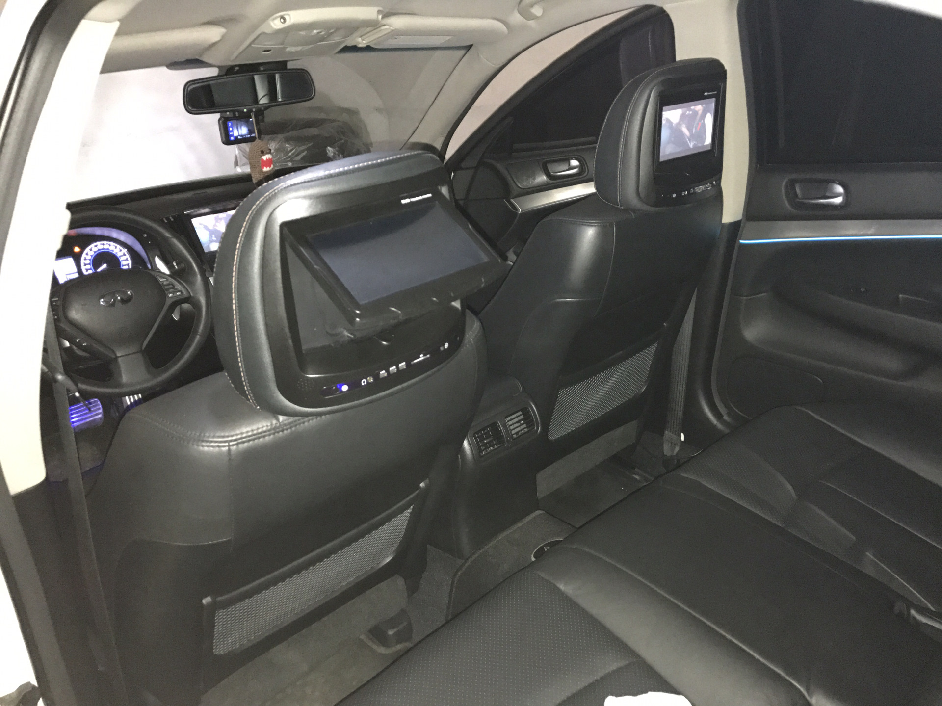 Подголовники с монитором — Infiniti G25, 2,5 л, 2013 года | аксессуары ...