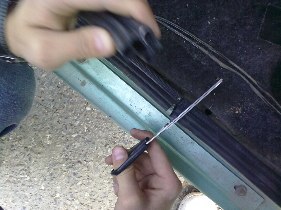 Замена резинки уплотнителя двери Lada 21074, 1,6 л, 2003 года расходники DRIVE