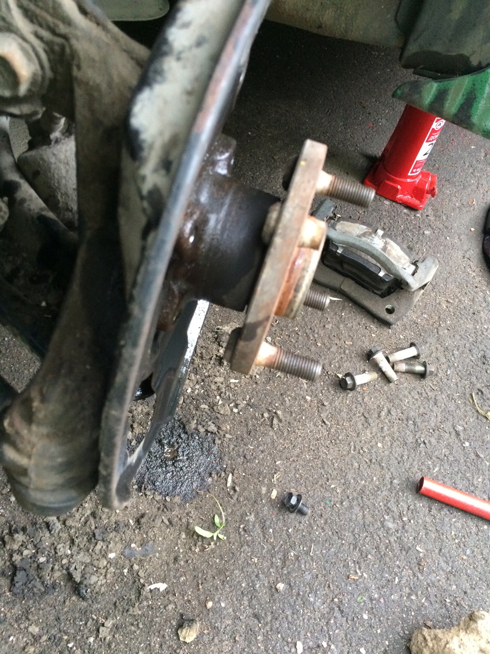 Замена переднего ступ.подшипника — Toyota MR-S, 1,8 л, 1999 года ...