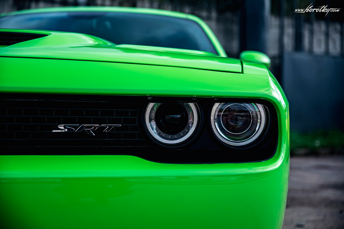 Dodge Challenger 2015 фары