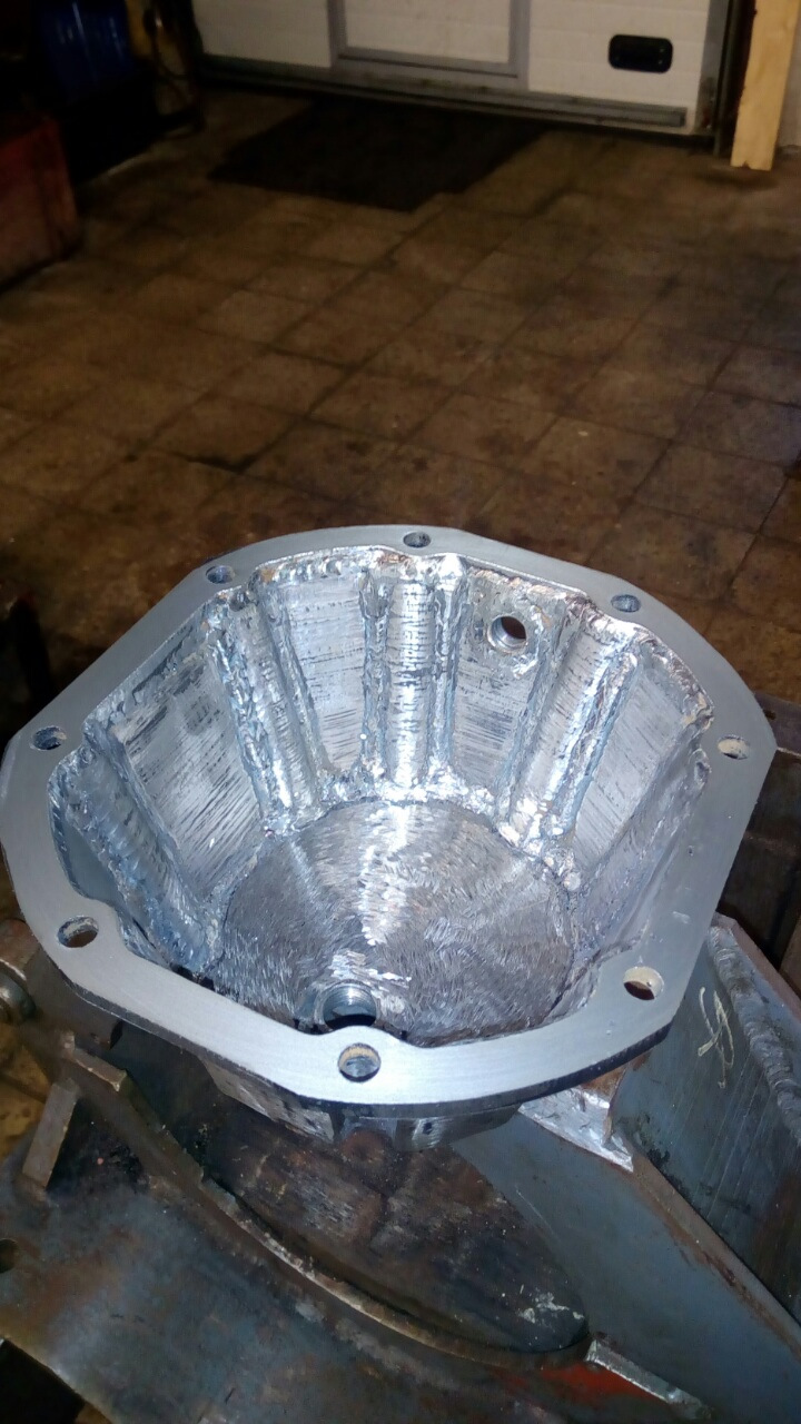 крышка редуктора бортового howo (199112340001) (3555). крышка редуктора задняя. крышка заднего моста волга 29. задняя крышка заднего редуктора. задняя крышка заднего редуктора.