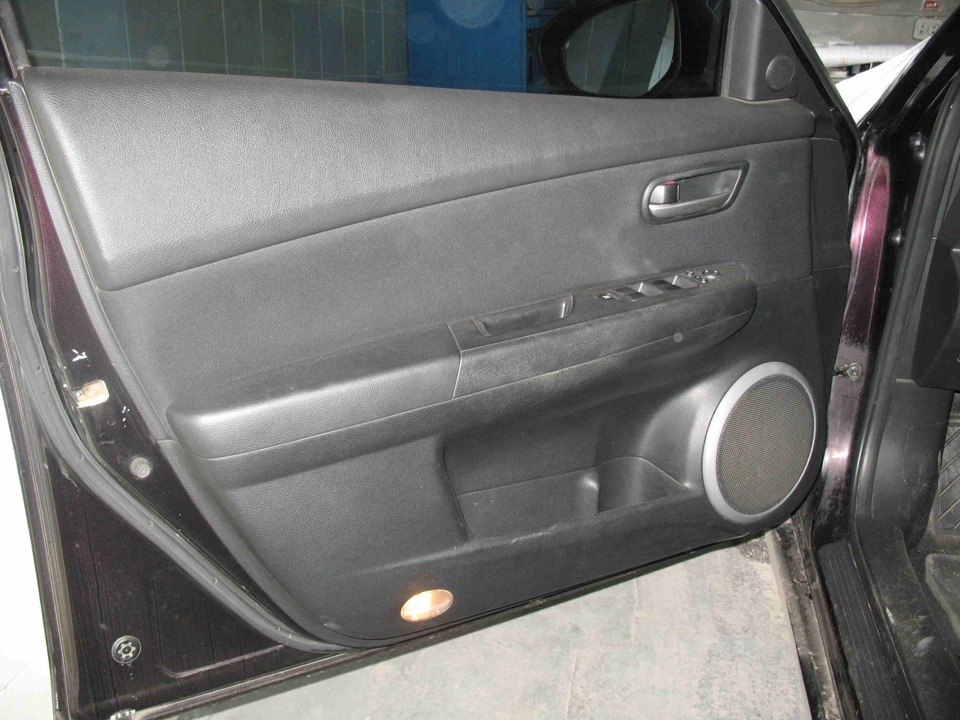 Mazda 6 GG Как снять пассажирскую карту двери / Mazda 6 GG How to remove the passenger door card