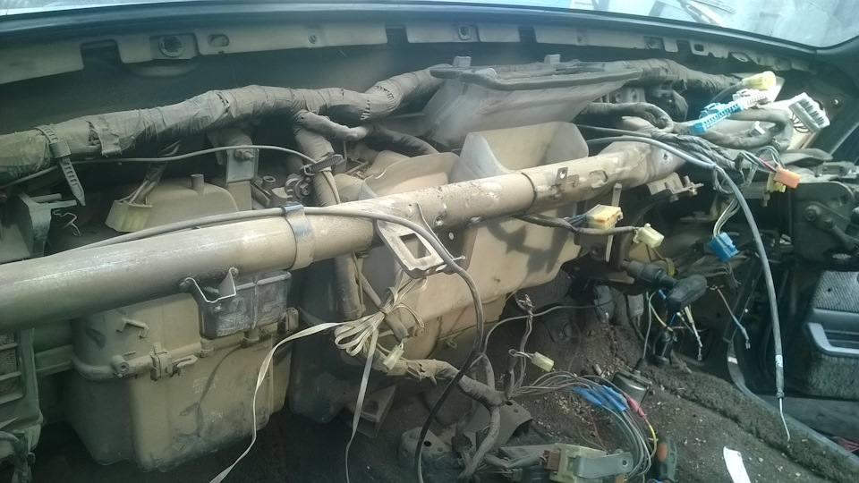 Как разобрать торпеду тойота хайлюкс - 94 фото