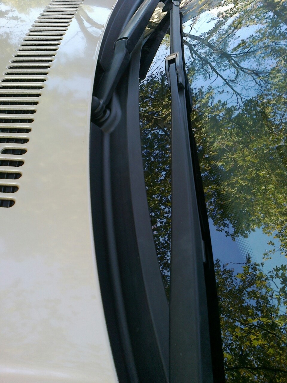 зимние тапки, накладка лобового стекла. — BMW 3 series Coupe (E46), 2 л ...